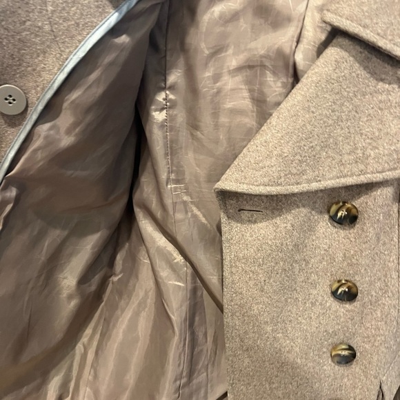New York & Company Light Brown tan button up coat, medium - Picture 8 of 8